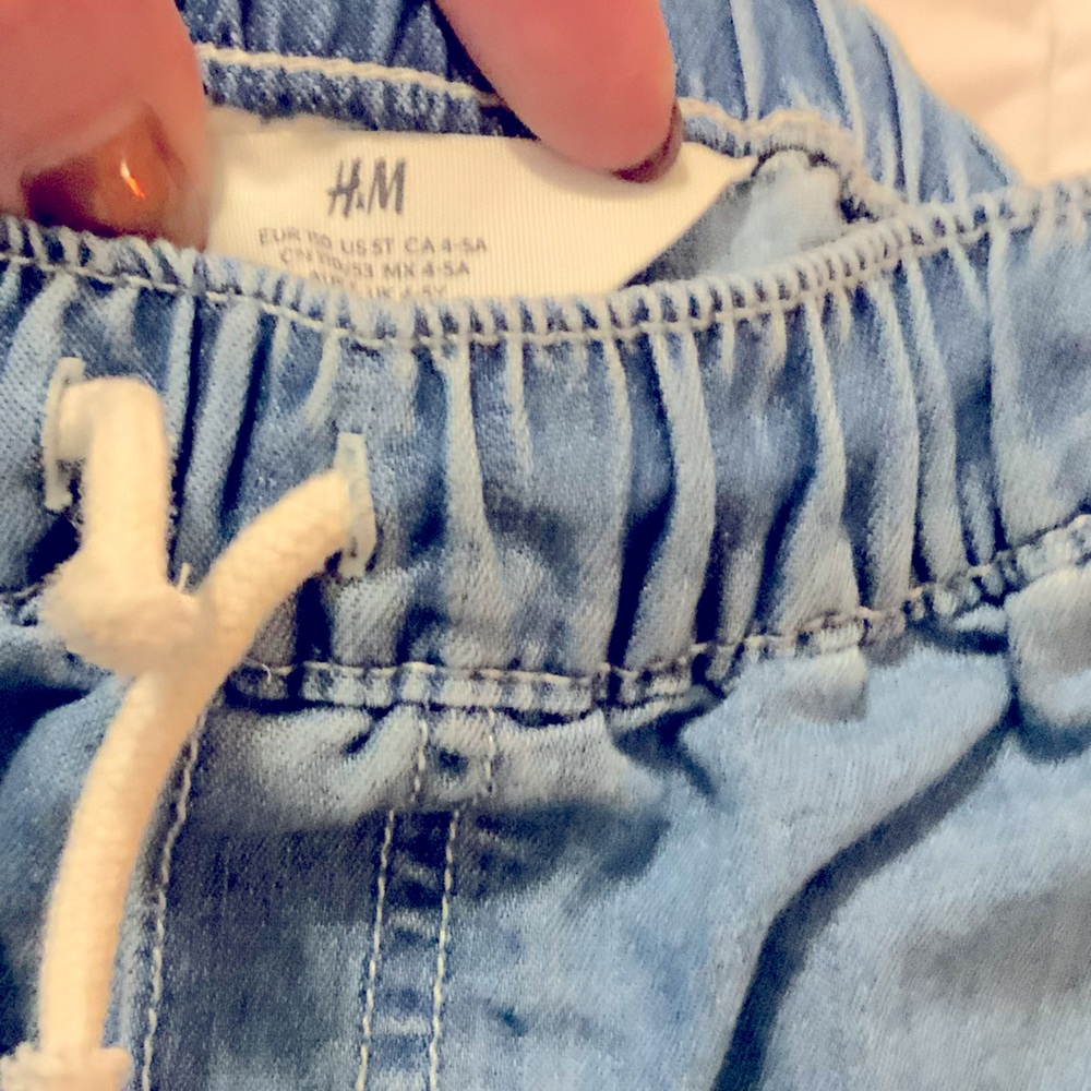 H&M Boys Pull-On Denim Shorts, Size: 5T - Picture 5 of 5